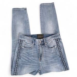 White House Black Market Blue Ankle Crop Skinny Jeans